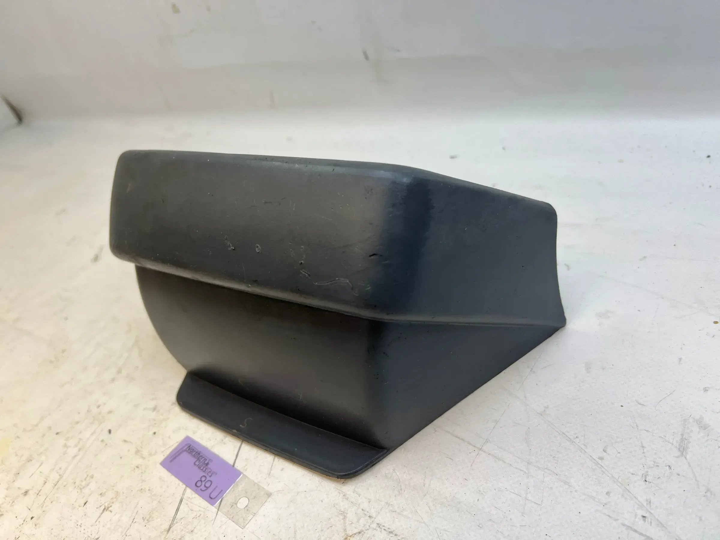 VESPA PK XL 2 / AUTOMATIK VERKLEIDUNG HECK Schmutz Fänger  (89u) - Bild 1
